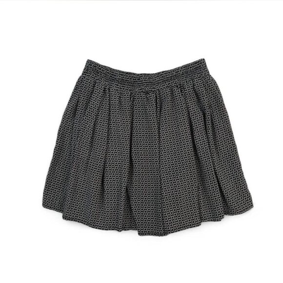 Brandy Melville Mini Skirt Black White Daisy One Size Elastic Waist Skater - Picture 2 of 6